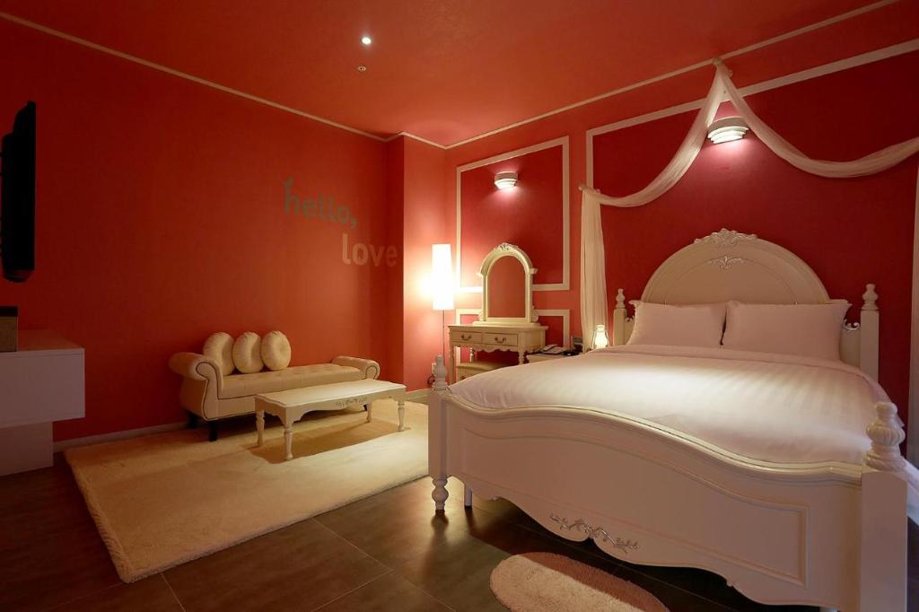 CS Premier Hotel