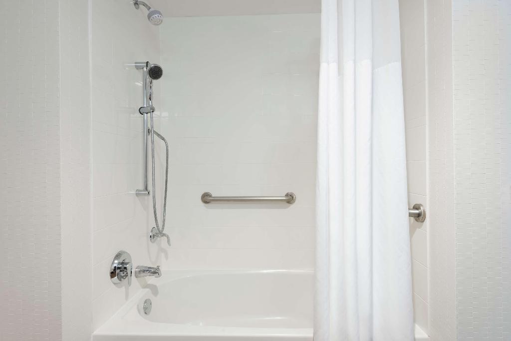 Hampton Inn & Suites Clearwater Beach