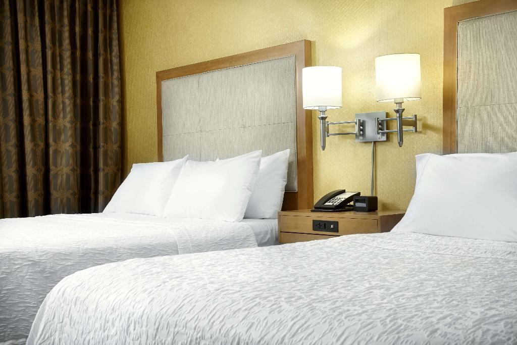HamptonInn Pittsburgh Airport South Settlers Ridge