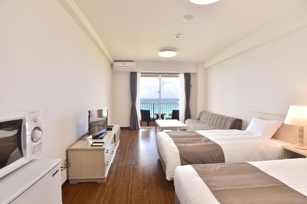 Hotel Breeze Bay Marina
