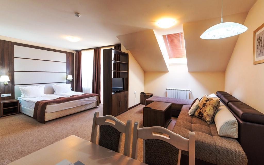 Zara Hotel