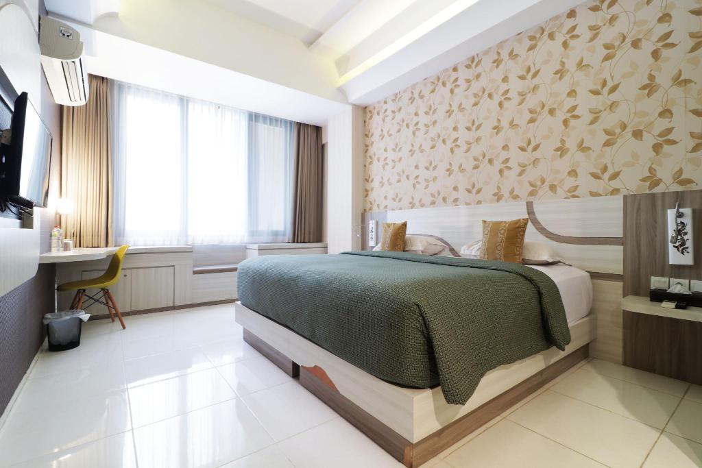 Dewarna Hotel & Convention Bojonegoro