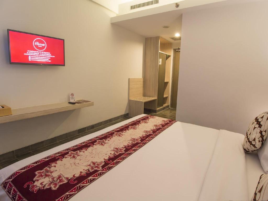 Burza Hotel Yogyakarta