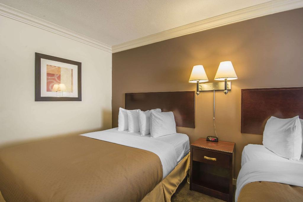 Quality Inn & Suites High Level Area