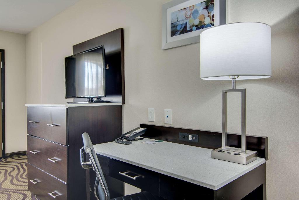 Quality Inn & Suites Athens University Area