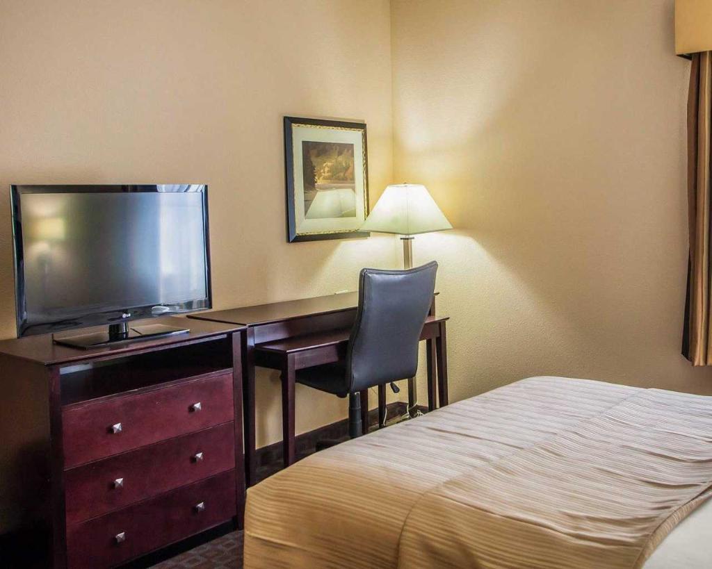Quality Inn & Suites Peoria