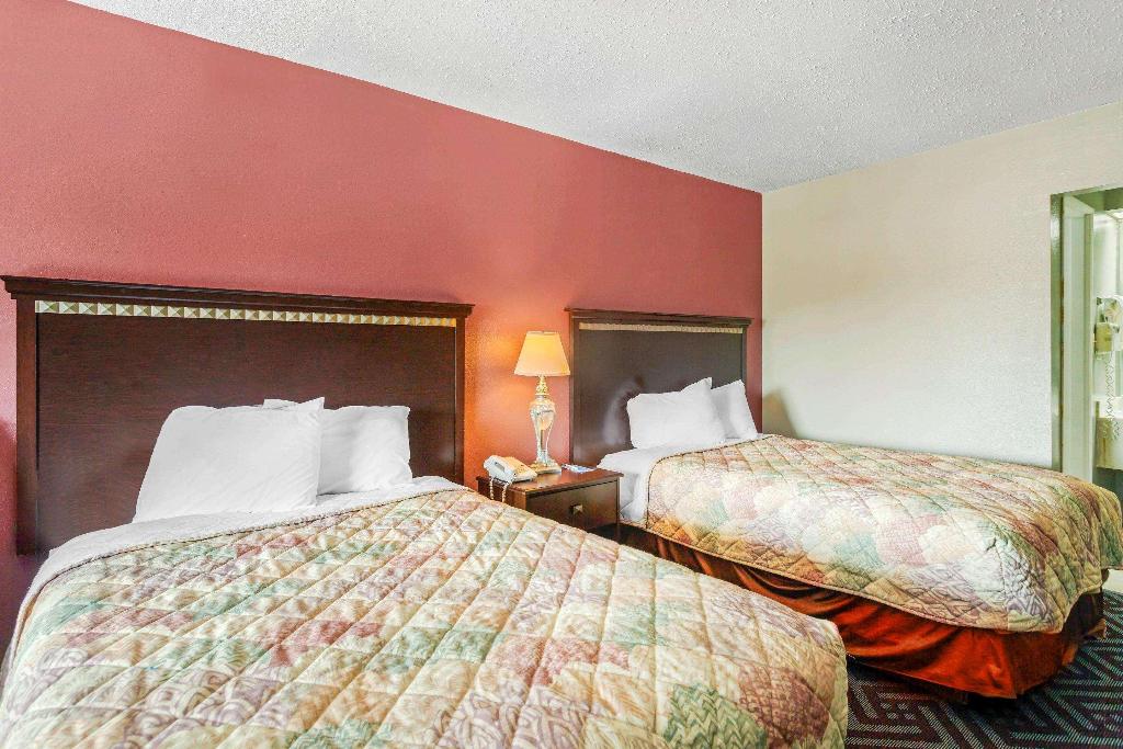 Rodeway Inn & Suites Manchester