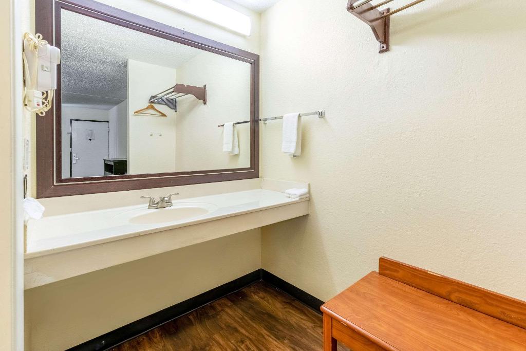 Econo Lodge Knoxville