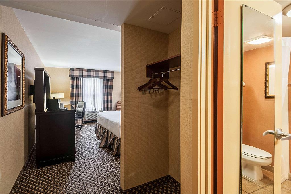 Clarion Hotel & Conference Center Leesburg