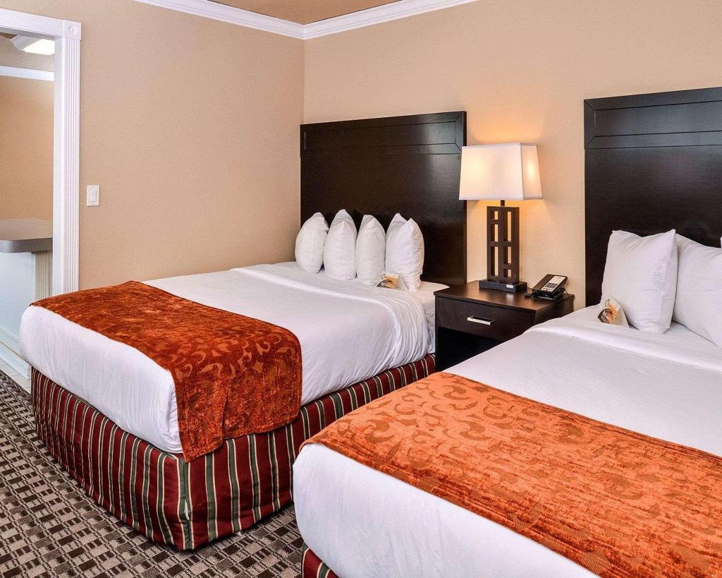 Clarion Pointe Kent - Seattle South