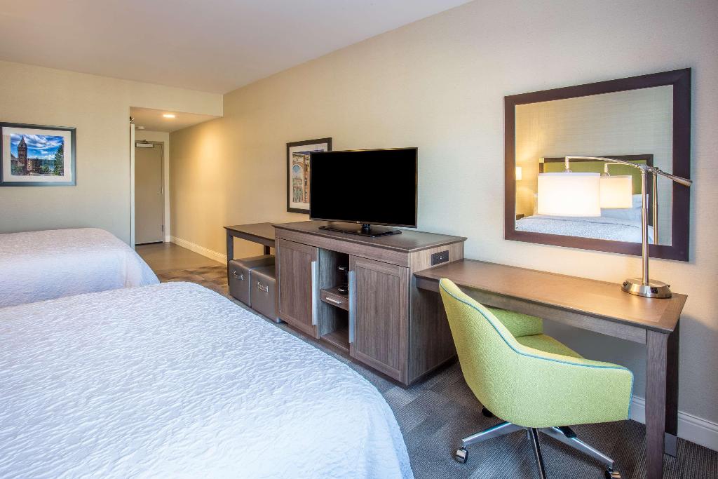 Hampton Inn & Suites Yonkers - Westchester