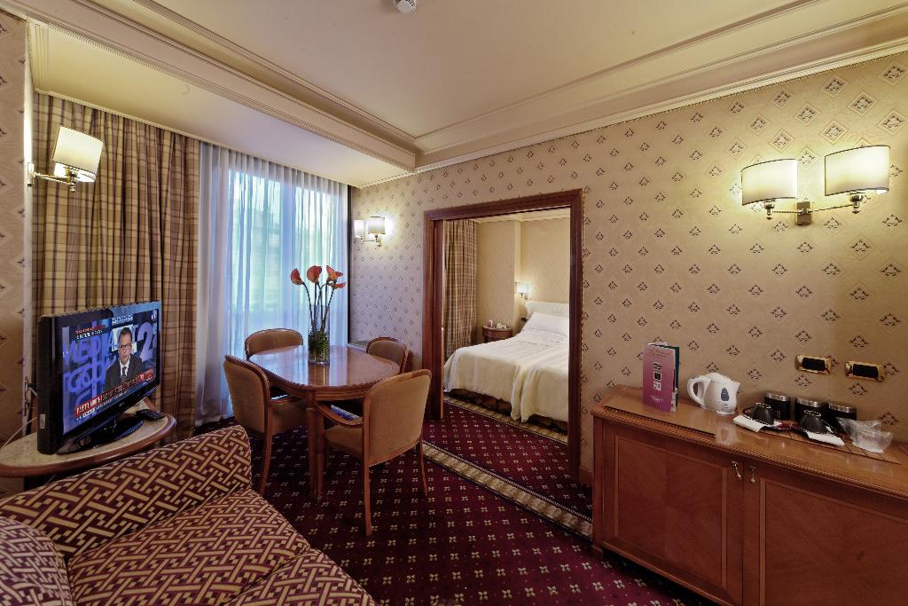 Hotel Capitol
