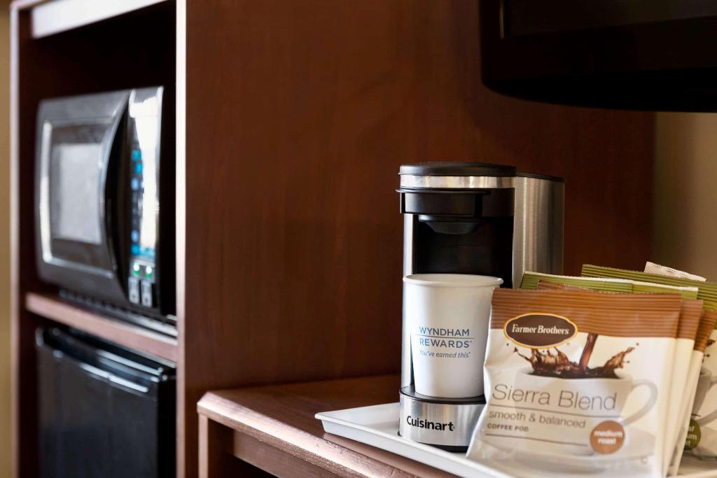 Super 8 by Wyndham Columbus