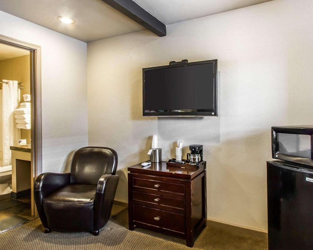 Rodeway Inn & Suites DowntownerRte 66