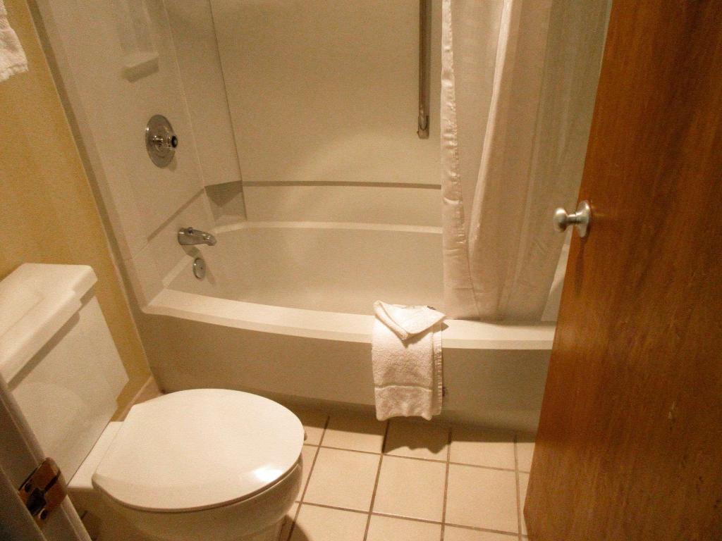 Clarion Inn