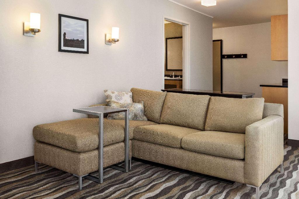 Wyndham Avon