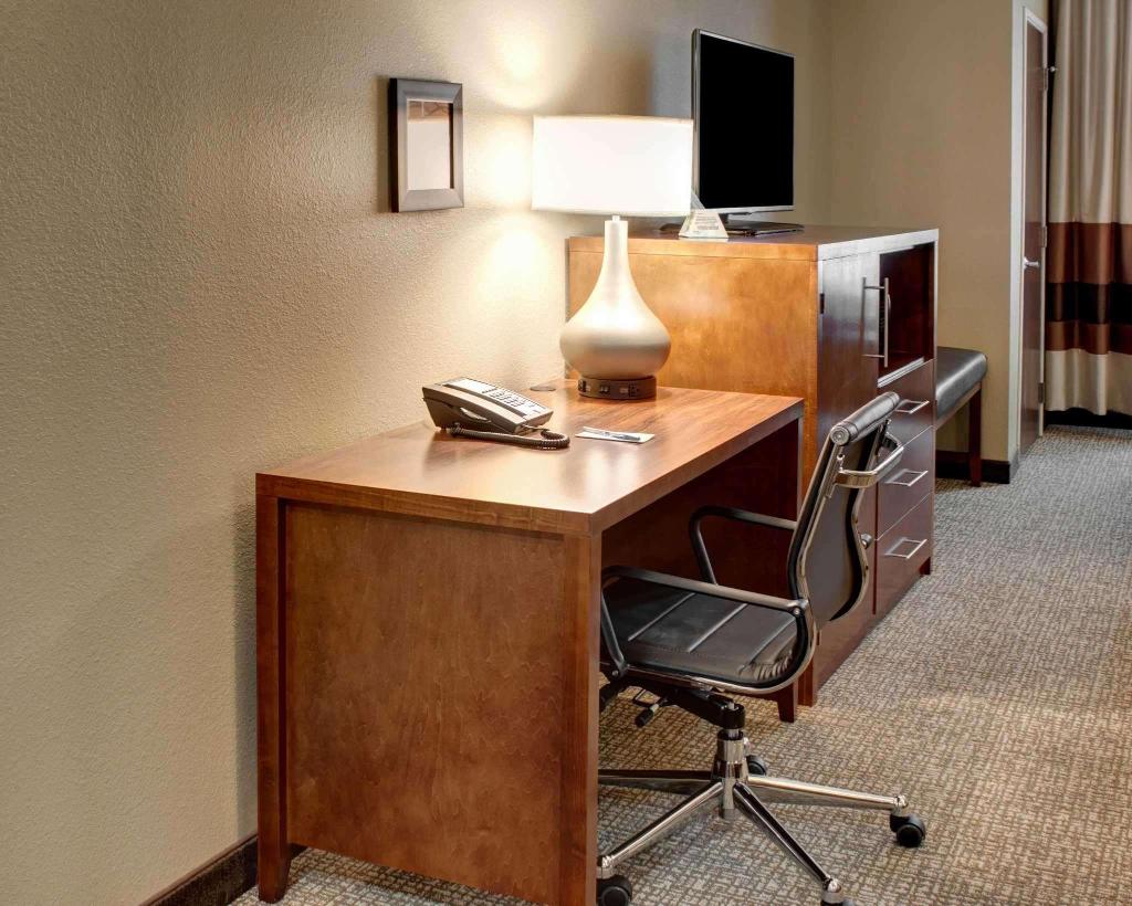 Comfort Inn & Suites Caldwell