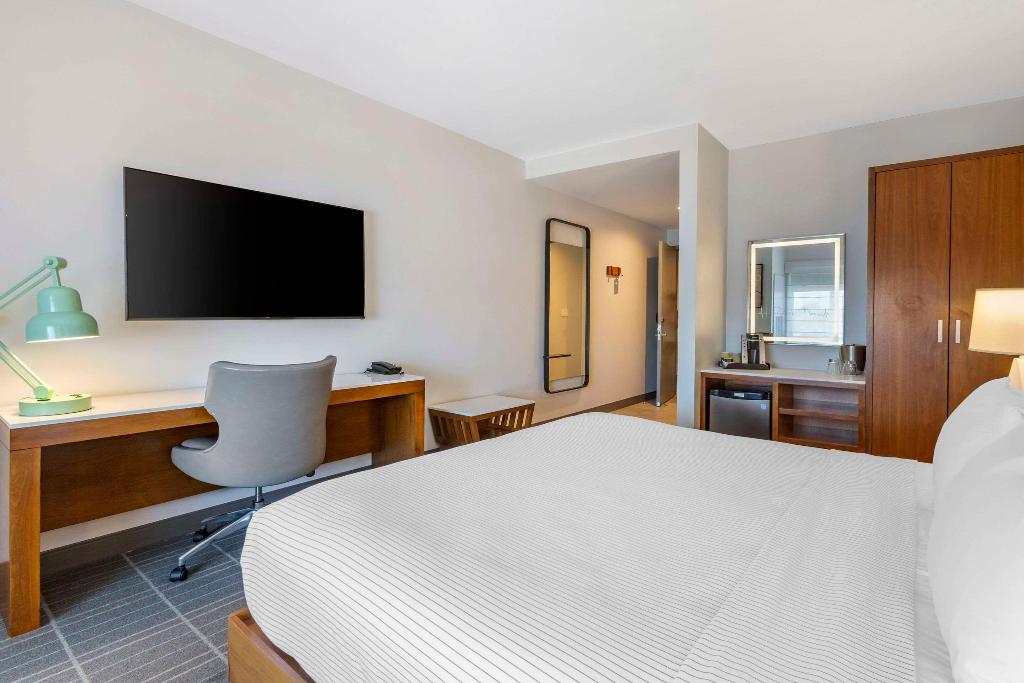 Cambria Suites LAX