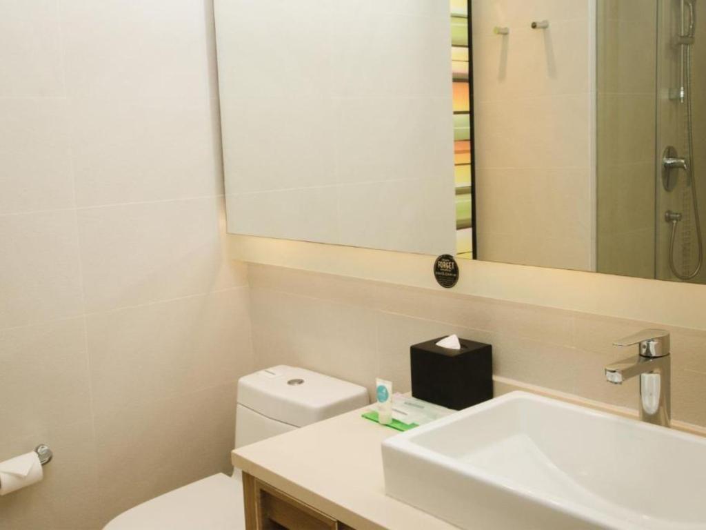HYATT Place Shenzhen Airport