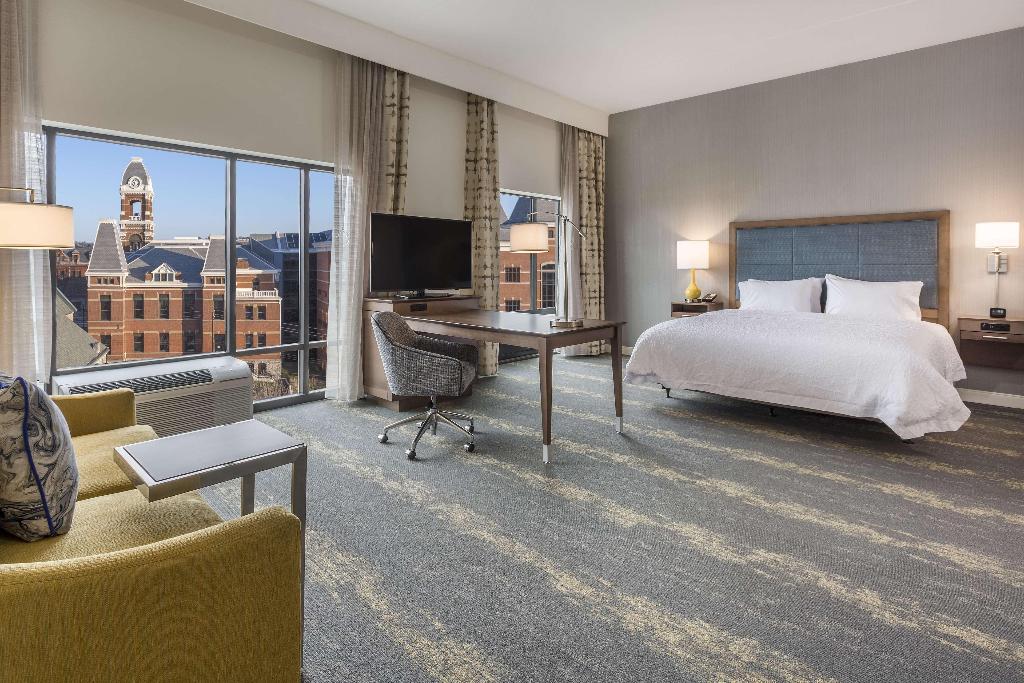 Hampton Inn & Suites Newport/Cincinnati