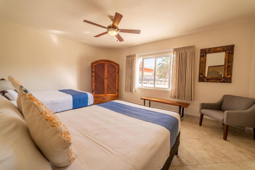 Club El Moro Hotel Suites