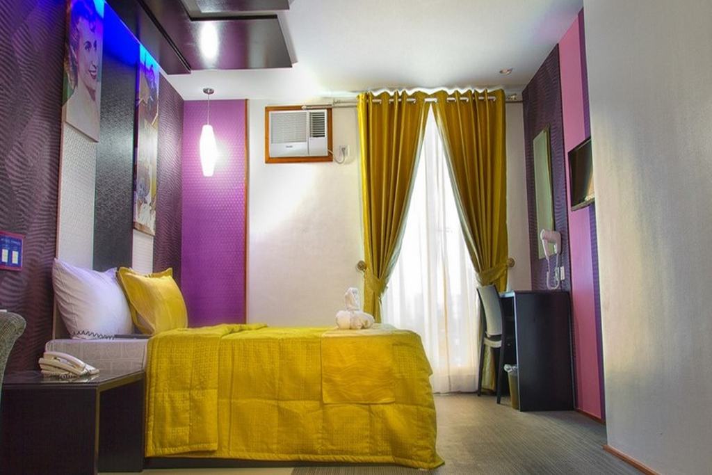 Vibrant Hotel