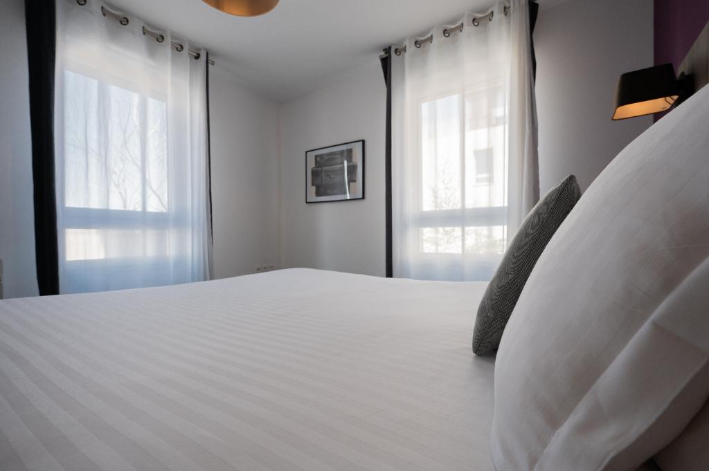 Nemea Appart Hotel Quai Victor Tours Centre