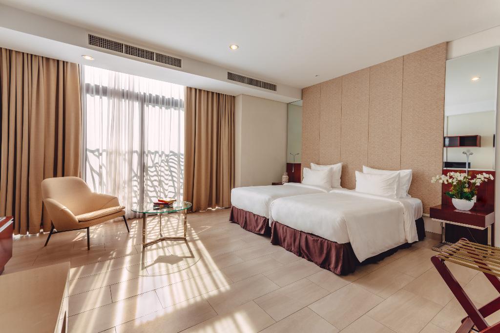 hotel-thumb