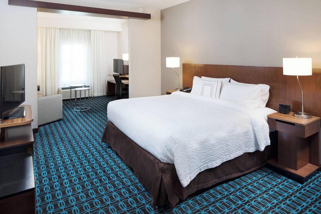 Fairfield Inn & Suites Savannah Downtown