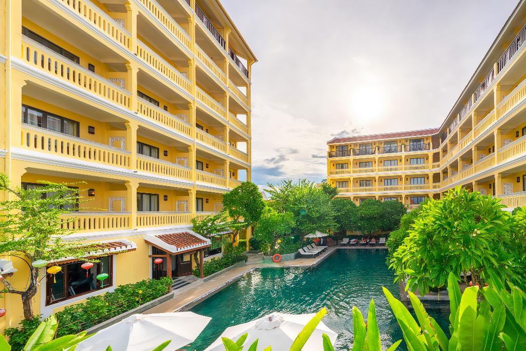 hotel-thumb