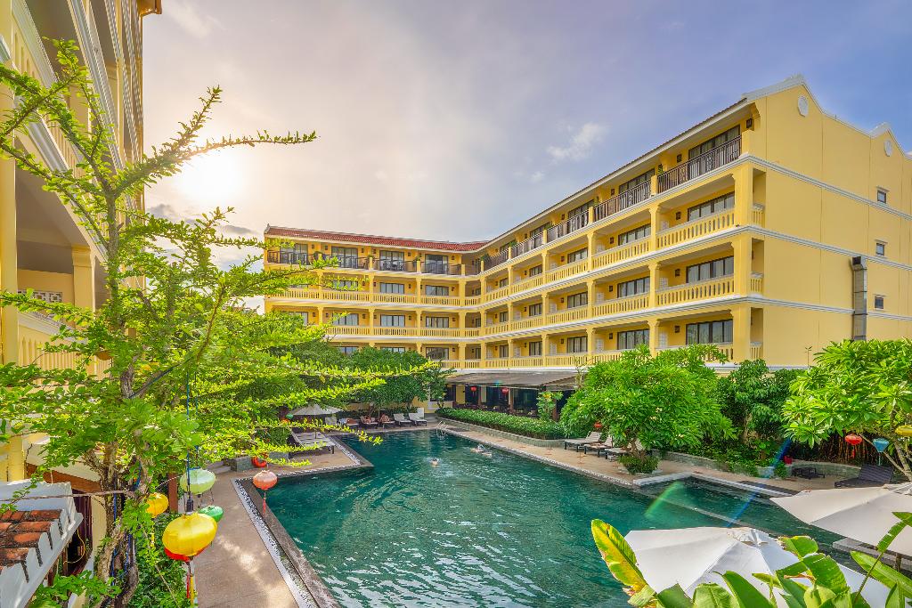 hotel-thumb