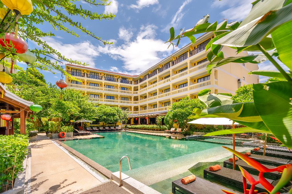 hotel-thumb