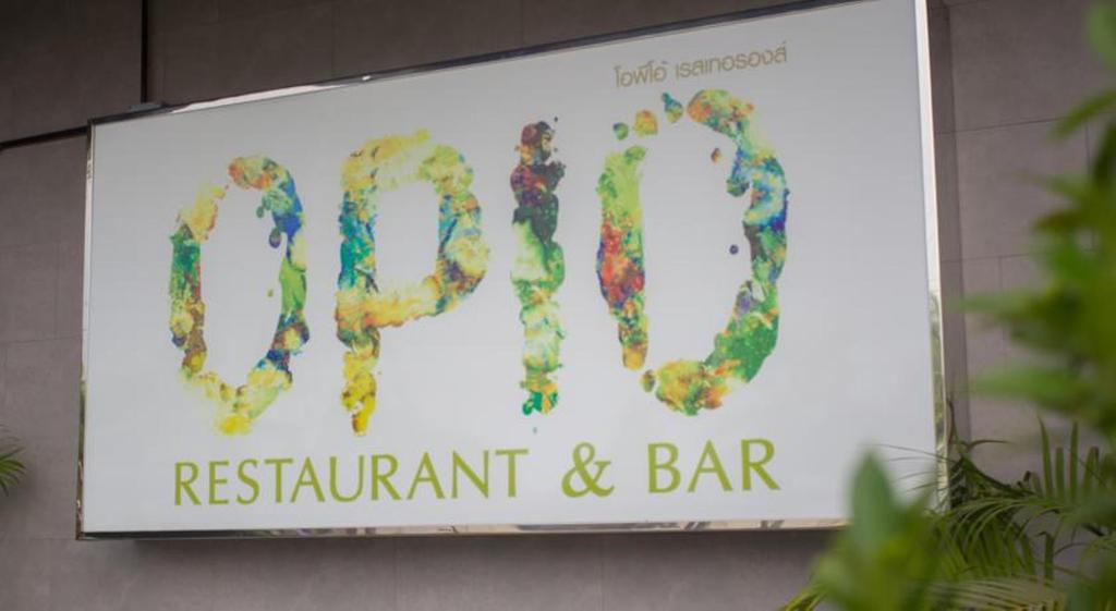 Golden Tulip Essential Pattaya Hotel - Restaurant