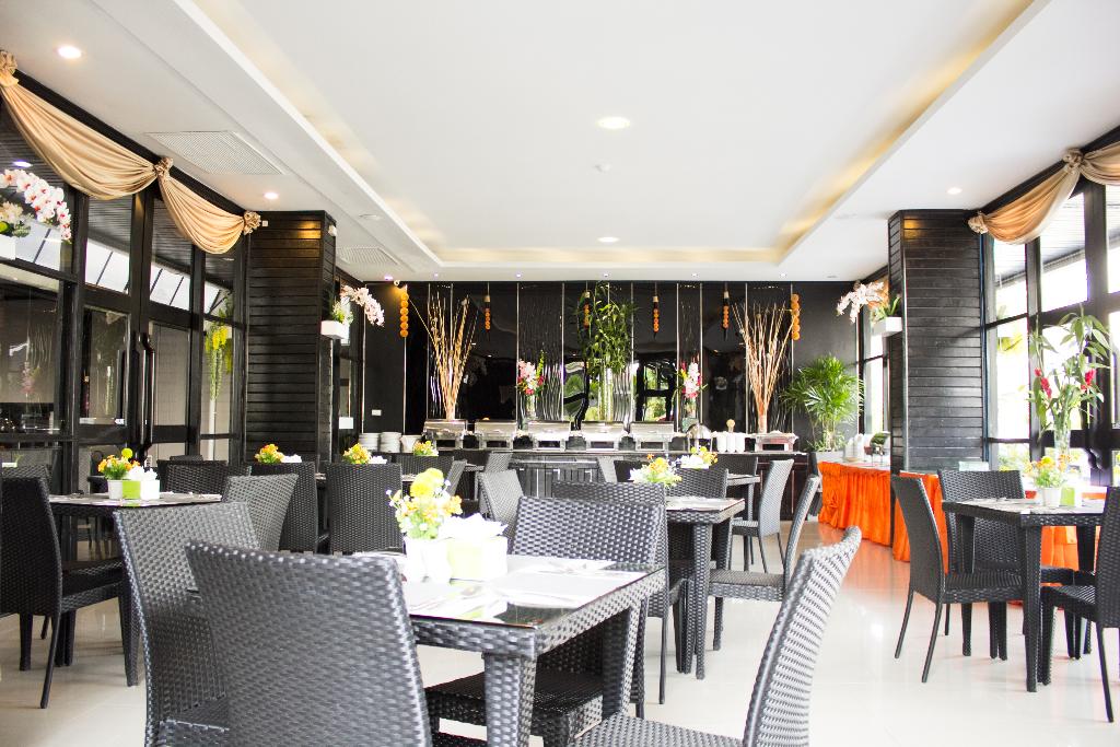 Golden Tulip Essential Pattaya Hotel - Restaurant