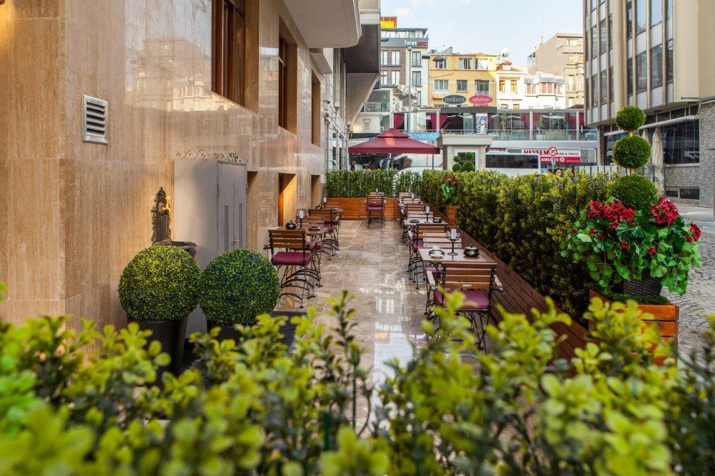 Ferman Hilal Hotel - Terrace
