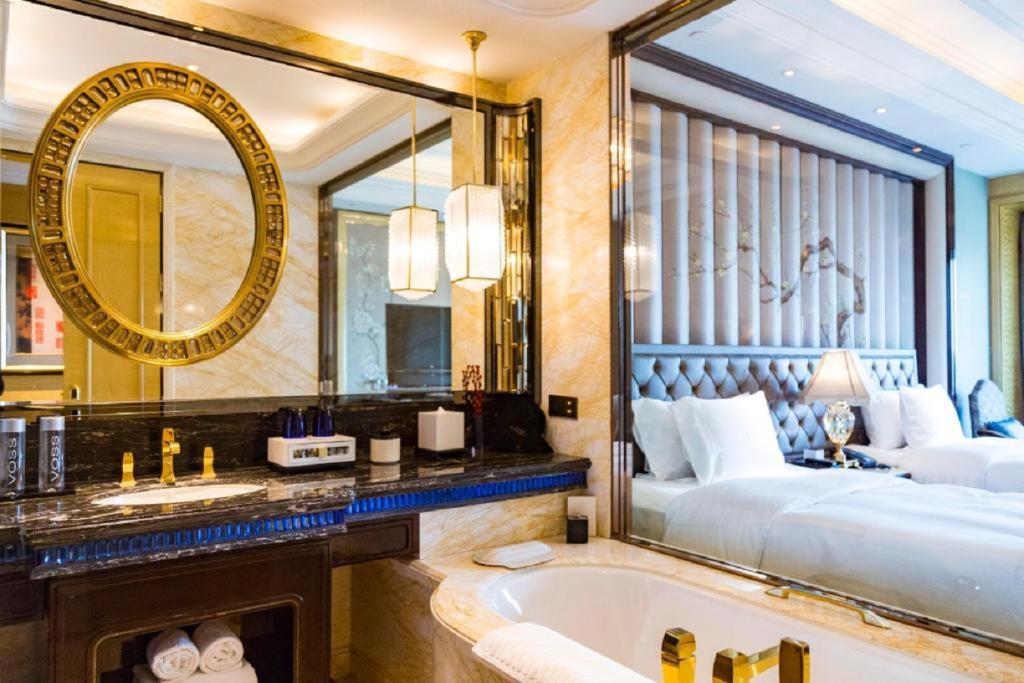 Wanda Reign Wuhan