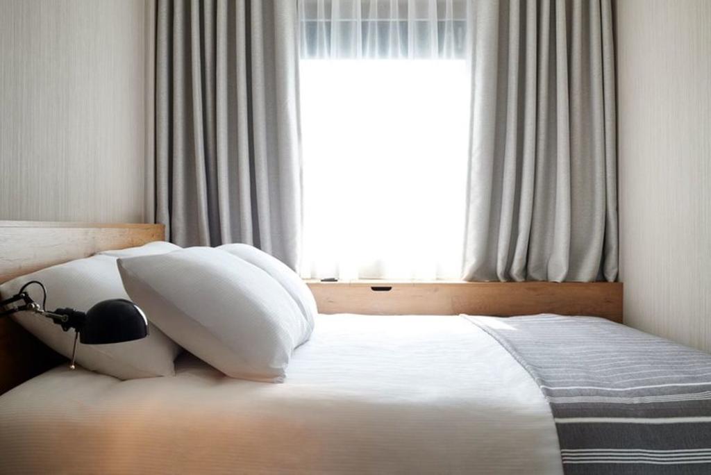 Good Hotel
