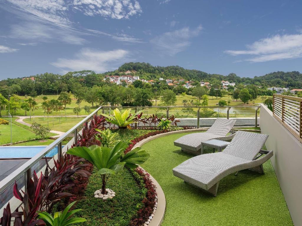 Radisson Golf & Convention Center Batam