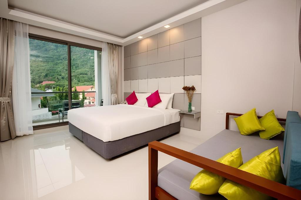 Sunset Beach Club Hotel
