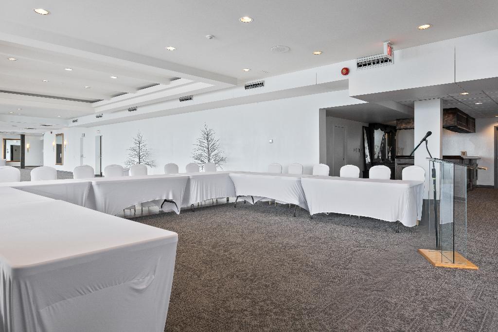 Ramada by Wyndham Jordan/Beacon Harbourside Resort photo 28