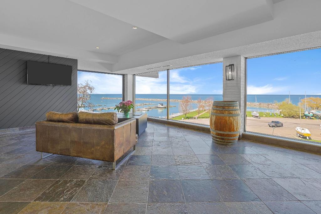 Ramada by Wyndham Jordan/Beacon Harbourside Resort photo 16