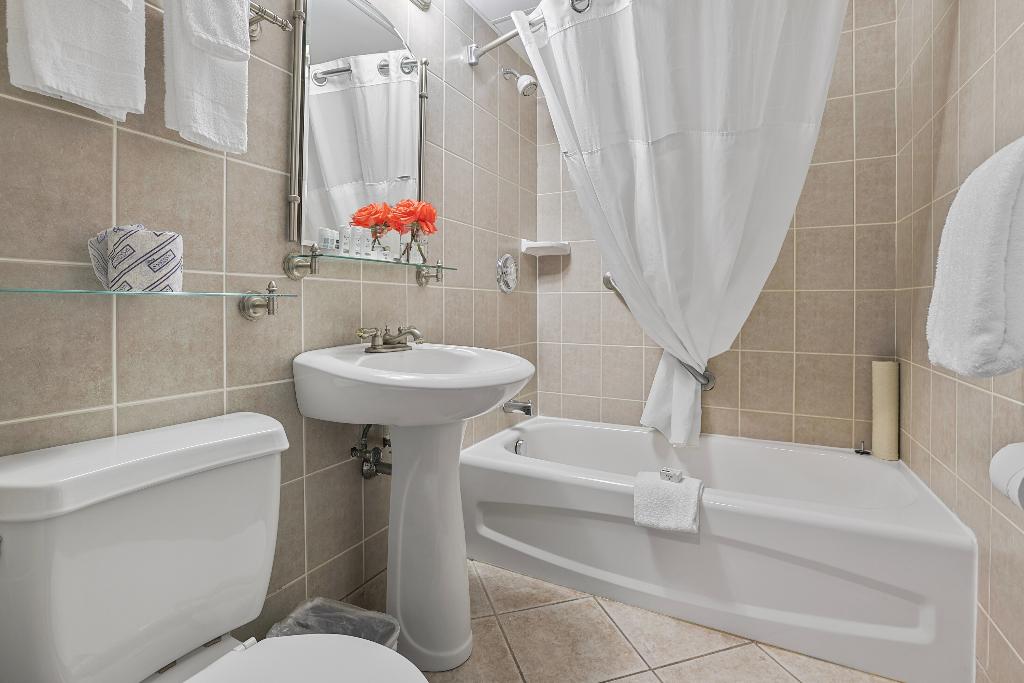 Ramada by Wyndham Jordan/Beacon Harbourside Resort photo 83