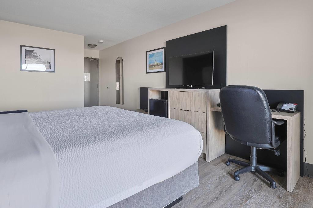 Ramada by Wyndham Jordan/Beacon Harbourside Resort photo 26