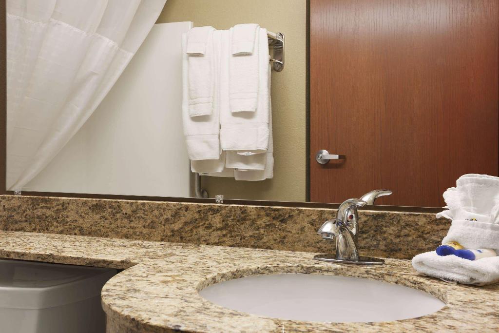 Microtel Inn & Suites By Wyndham Cotulla