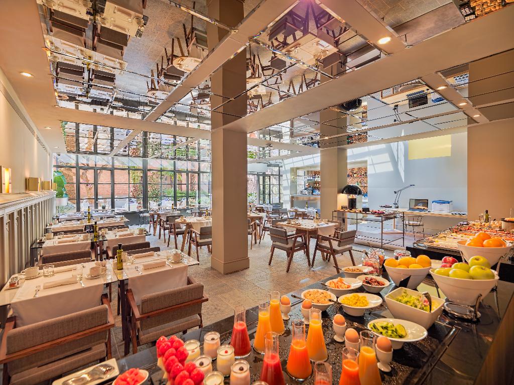 Hotel H10 Casa Mimosa, Spanien, Barcelona. Großes 2