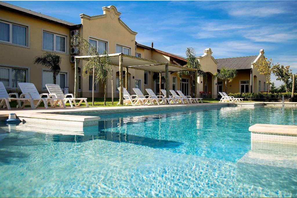 Howard Johnson By Wyndham Trenque Lauquen