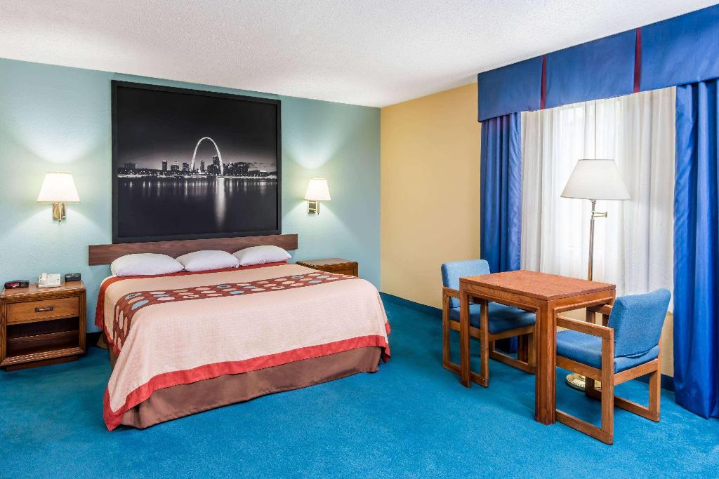 Super 8 by Wyndham O'Fallon