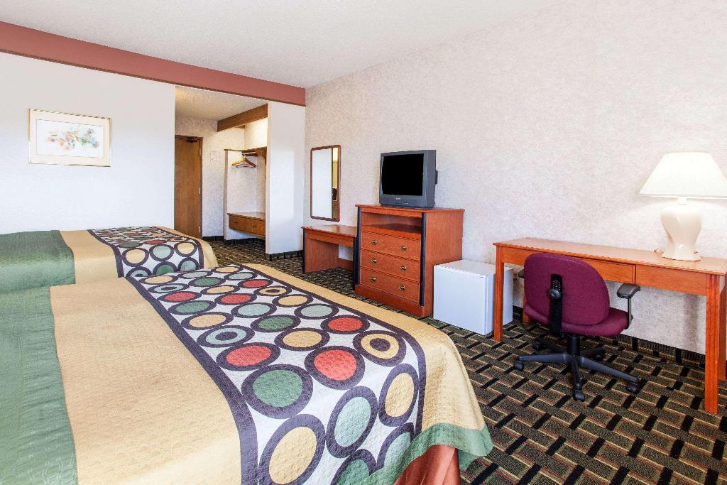 Super 8 by Wyndham Atchison