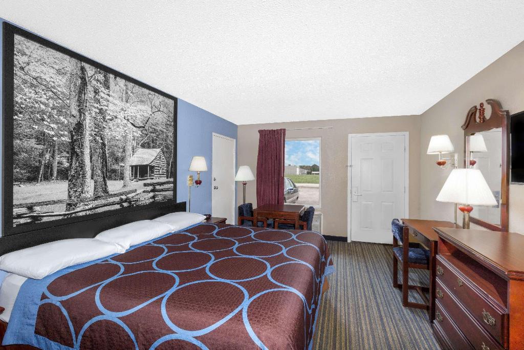 Super 8 by Wyndham Whiteville