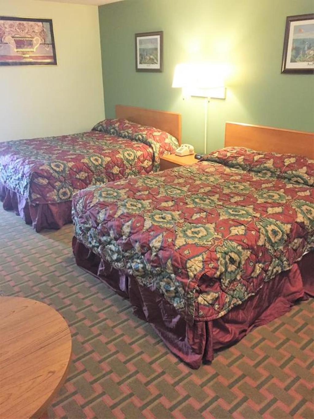 Knights Inn Paxinos Danville